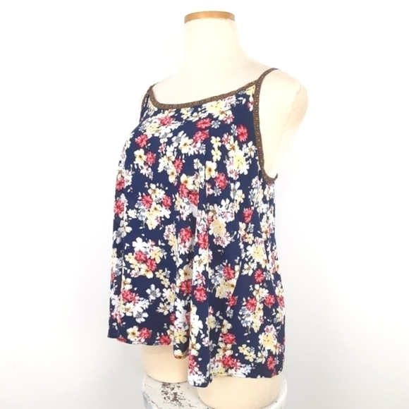 Torrid | Challis Lace Up Back Top - Picture 3 of 8